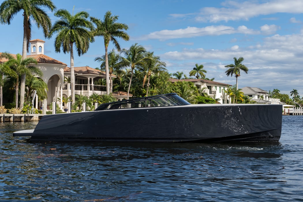 Boat Rides in Lighthouse Point 42' VanDutch