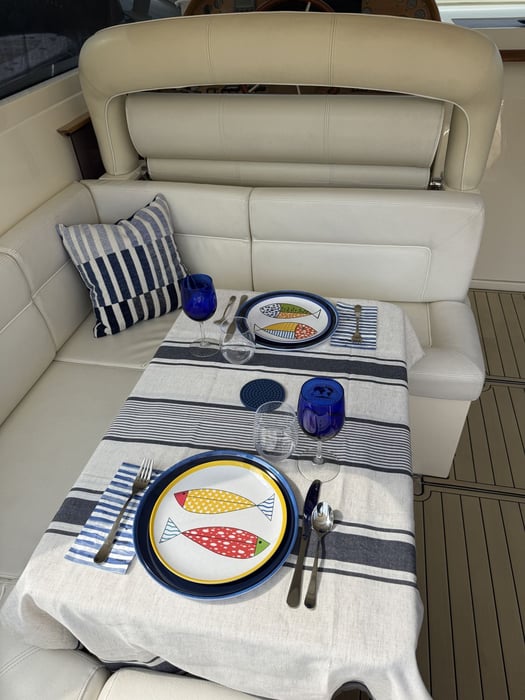 andiamo-06-cockpit-table-set