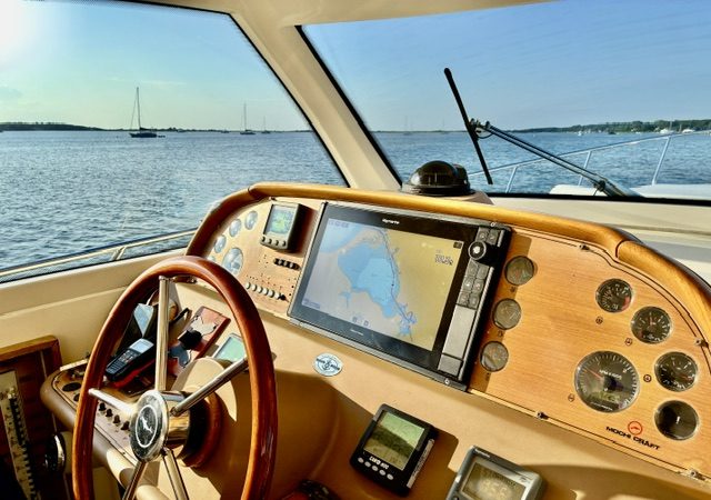 andiamo-08-view-from-helm