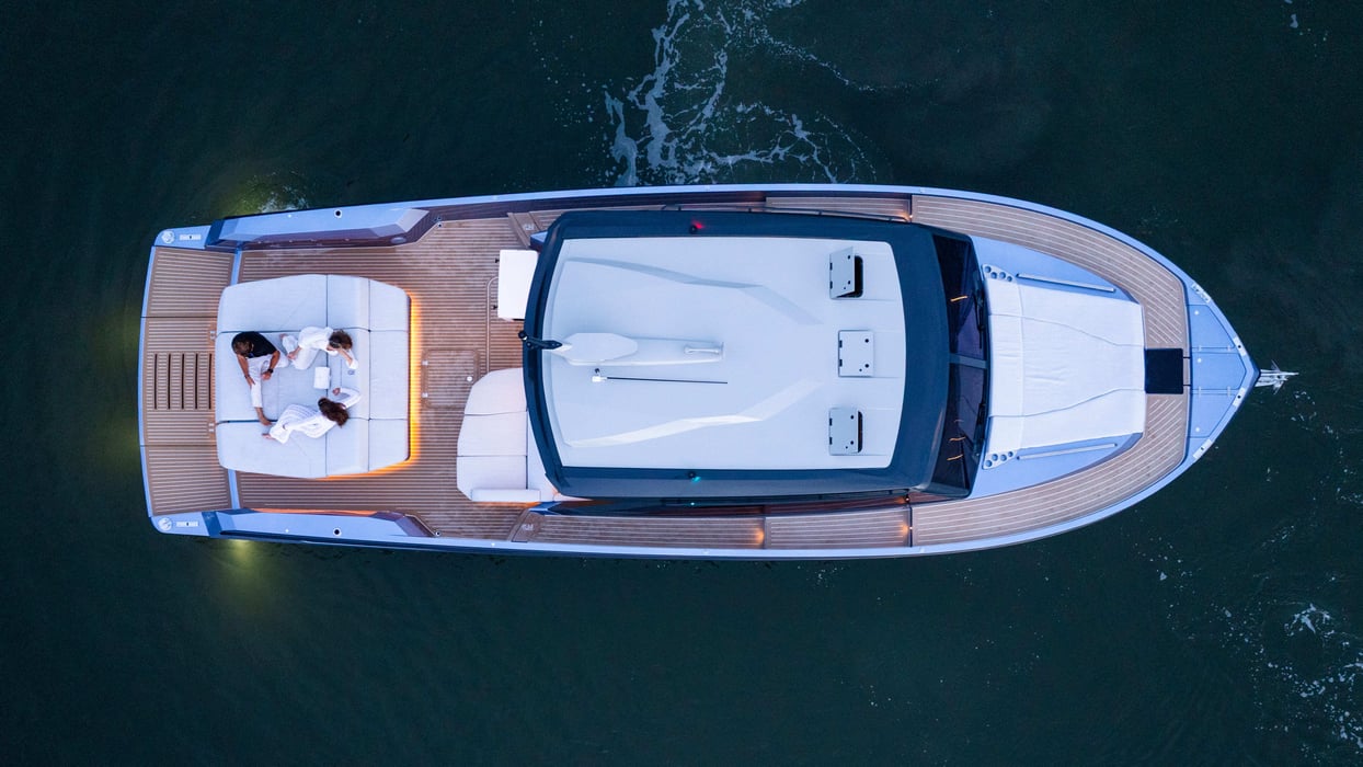 Santa-Severa-Chase-Guttman-82