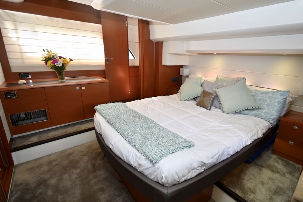 60-prestige-yacht-6