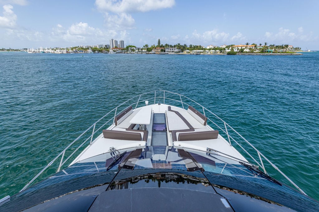 Boat Rental Palm Beach Gardens 64' Galeon Fly