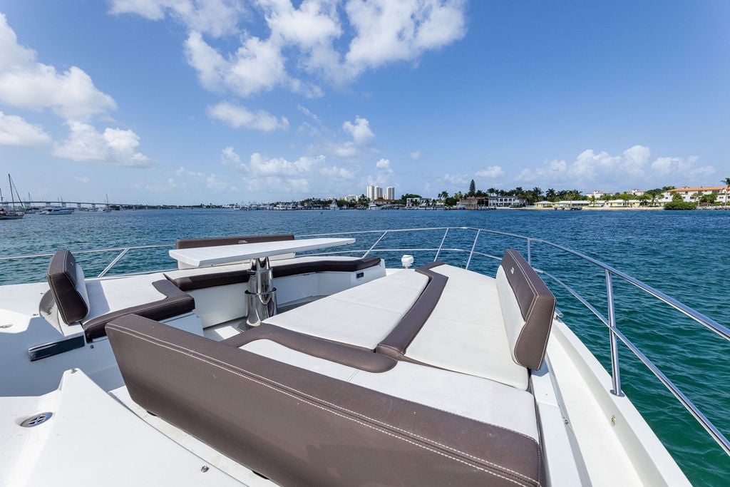 Boat Rental Palm Beach Gardens 64' Galeon Fly