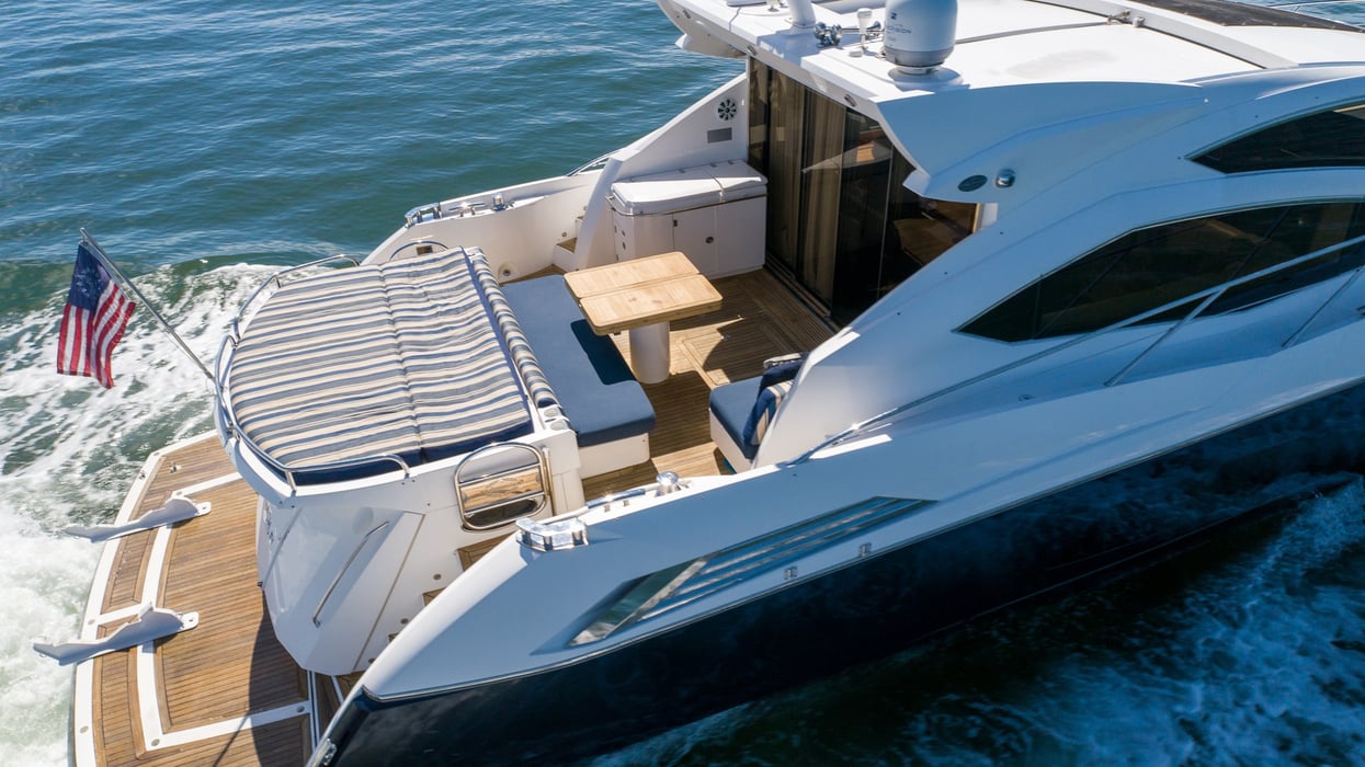 Yacht Charter 64' Sunseeker Florida