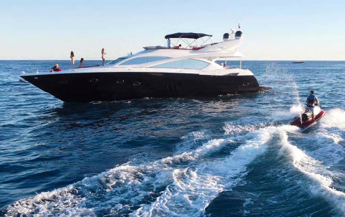 party yacht rentals palm beach 82' Sunseeker