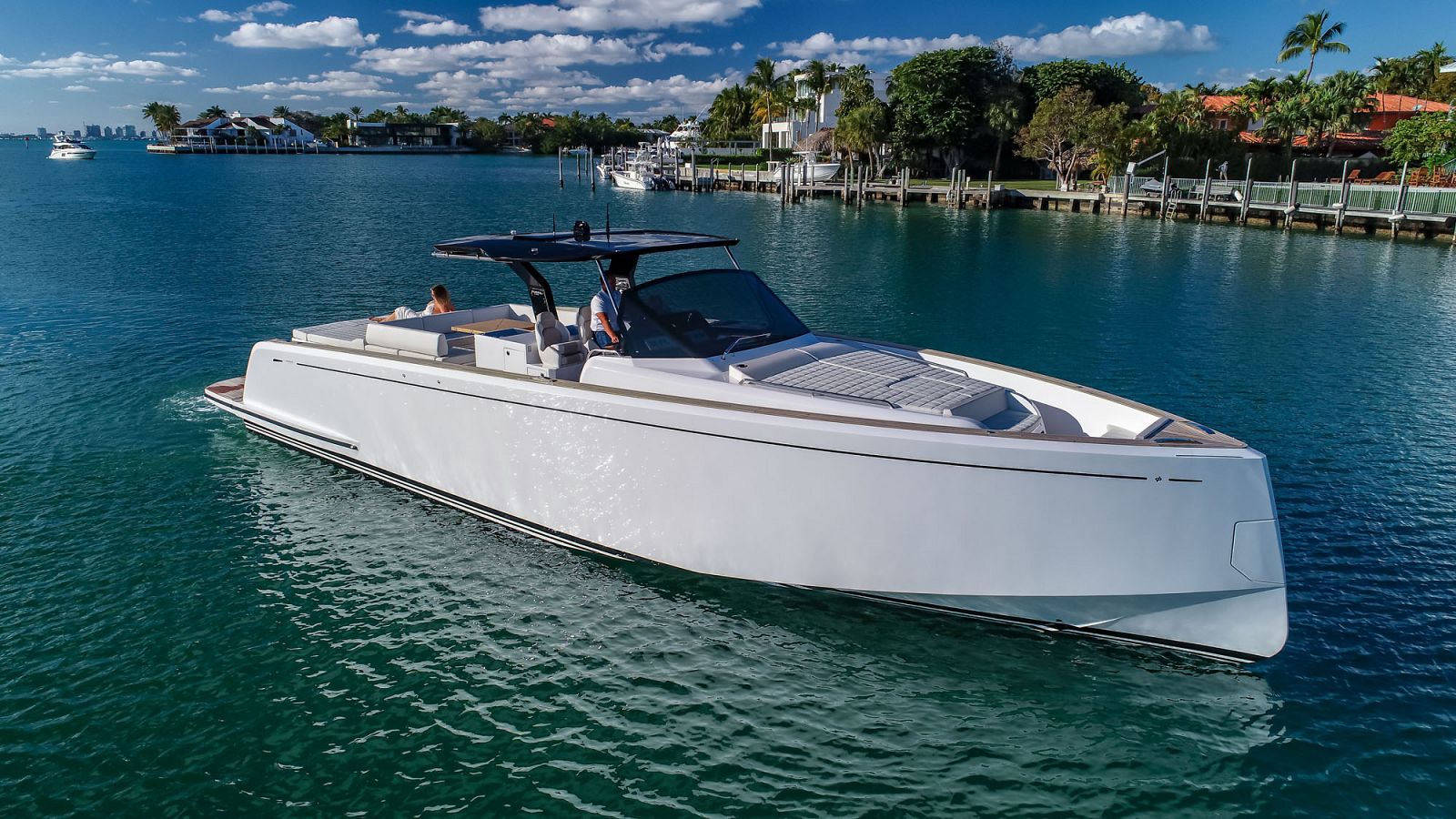 Discover West Palm Beach Yacht Charters for Luxurious Seafaring Adventures