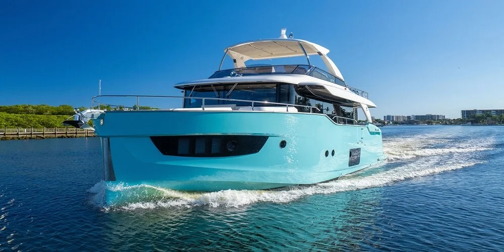 Navigating Palm Beach Waters: A Beginner's Guide to Yacht Rental