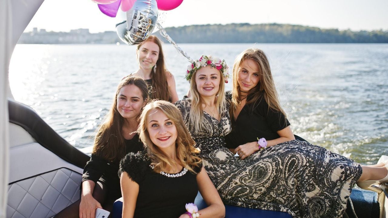 What Makes a Yacht Charter the Ultimate West Palm Beach Bachelorette Party Idea for Brides Who Love the Water