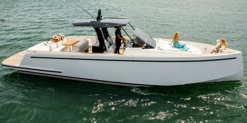 Boat Rentals in Palm Beach: Your Gateway to Nautical Escapades